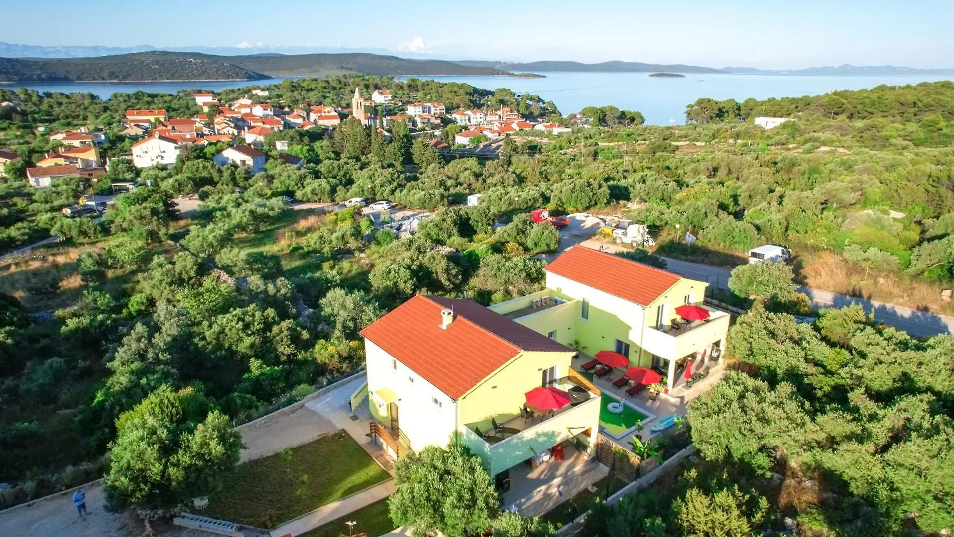 Villa Gabi With Heated Pool Božava 度假居