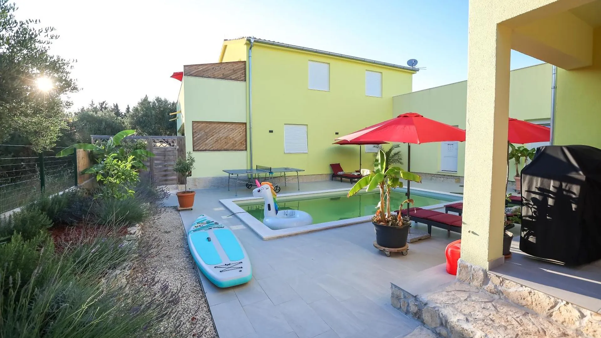 度假居 Villa Gabi With Heated Pool Božava 克罗地亚